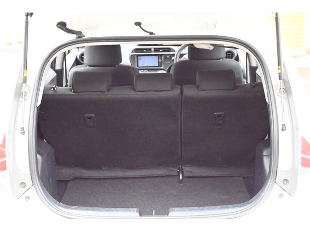 アクア Ｓ　ＨＶバッテリ－１年保証　ナビ　フルセグＴＶ　バックカメラ　社外ＡＷ　記録簿　Ｂｌｕｅｔｏｏｔｈ接続　スマートキー　ＣＤ　ＤＶＤ　横滑り防止装置　パワーウィンドウ　運転席／助手席エアバック　ＡＢＳ（36枚目）