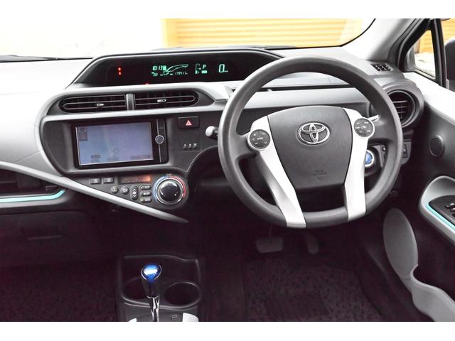 アクア Ｓ　ＨＶバッテリ－１年保証　ナビ　フルセグＴＶ　バックカメラ　社外ＡＷ　記録簿　Ｂｌｕｅｔｏｏｔｈ接続　スマートキー　ＣＤ　ＤＶＤ　横滑り防止装置　パワーウィンドウ　運転席／助手席エアバック　ＡＢＳ（42枚目）