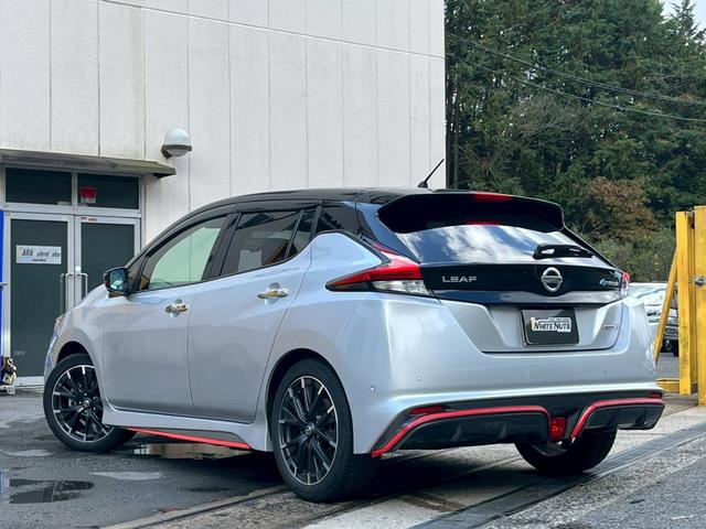 リーフ ニスモ　全方位カメラ　デジタルインナーミラー　ナビ　ＴＶ　ＥＴＣ　シートヒーター　衝突軽減ブレーキ　スマートキー　レーンキープアシスト　スマートキー　クルコン　ＬＥＤヘッドライト（5枚目）