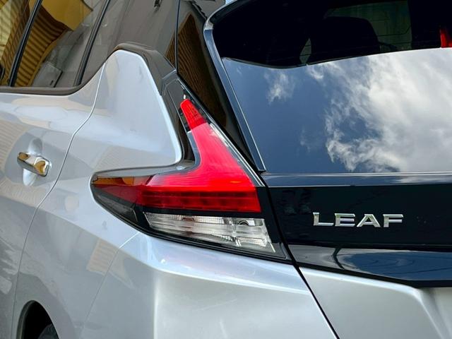 リーフ ニスモ　全方位カメラ　デジタルインナーミラー　ナビ　ＴＶ　ＥＴＣ　シートヒーター　衝突軽減ブレーキ　スマートキー　レーンキープアシスト　スマートキー　クルコン　ＬＥＤヘッドライト（27枚目）