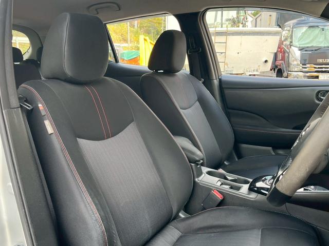 リーフ ニスモ　全方位カメラ　デジタルインナーミラー　ナビ　ＴＶ　ＥＴＣ　シートヒーター　衝突軽減ブレーキ　スマートキー　レーンキープアシスト　スマートキー　クルコン　ＬＥＤヘッドライト（43枚目）