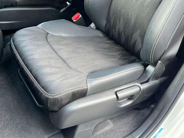 オデッセイハイブリッド ハイブリッドアブソルート・ホンダセンシング　中期モデル　ＨＶバッテリ－１年保証　両側電動スライド　ナビ　フルセグＴＶ　バックカメラ　Ｂｌｕｅｔｏｏｔｈ接続　純正ＡＷ　ＥＴＣ　スマートキー　電動シート　レーンキープアシスト　衝突被害軽減ブレーキ（48枚目）