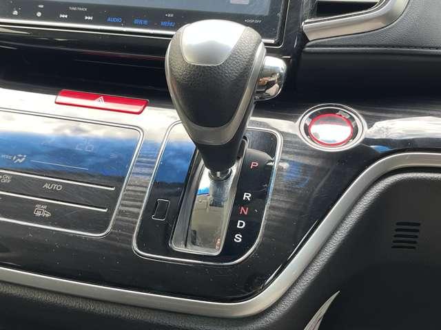 オデッセイハイブリッド ハイブリッドアブソルート・ホンダセンシング　中期モデル　ＨＶバッテリ－１年保証　両側電動スライド　ナビ　フルセグＴＶ　バックカメラ　Ｂｌｕｅｔｏｏｔｈ接続　純正ＡＷ　ＥＴＣ　スマートキー　電動シート　レーンキープアシスト　衝突被害軽減ブレーキ（76枚目）