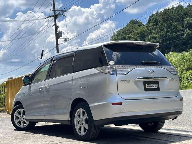 エスティマハイブリッド Ｇ　ＨＶバッテリ－１年保証　リアフリップダウンモニタ－　バックカメラ　フルセグＴＶ　ＨＤＤナビ　両側電動スライド　クルコン　パーキングアシスト　純正ＡＷ　フォグライト　アダプティブヘッドライト　電動シート（5枚目）