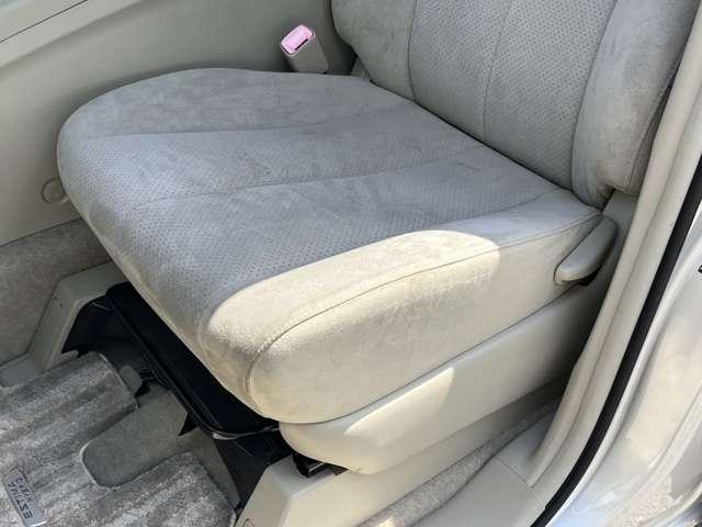 エスティマハイブリッド Ｇ　ＨＶバッテリ－１年保証　リアフリップダウンモニタ－　バックカメラ　フルセグＴＶ　ＨＤＤナビ　両側電動スライド　クルコン　パーキングアシスト　純正ＡＷ　フォグライト　アダプティブヘッドライト　電動シート（47枚目）