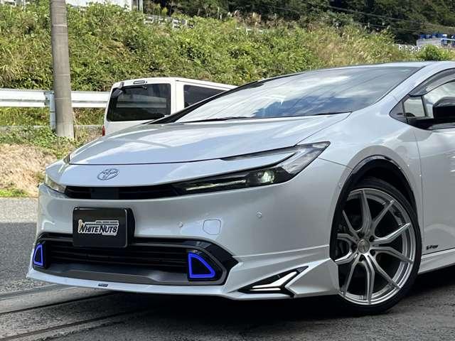 プリウス Ｚ　１オーナー　禁煙車　モデリスタエアロ　黒革シート　ＲＡＹＳ２０ＡＷ　デジタルインナーミラー　全方位カメラ　４ＷＤ　ＴＶ　ドライブレコーダー　シートヒーター／シートクーラー　ブラインドスポットモニター（17枚目）