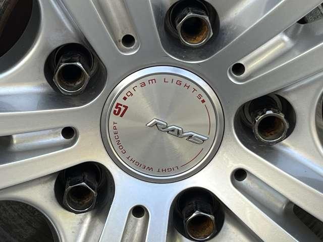 プリウス Ｚ　１オーナー　禁煙車　モデリスタエアロ　黒革シート　ＲＡＹＳ２０ＡＷ　デジタルインナーミラー　全方位カメラ　４ＷＤ　ＴＶ　ドライブレコーダー　シートヒーター／シートクーラー　ブラインドスポットモニター（39枚目）