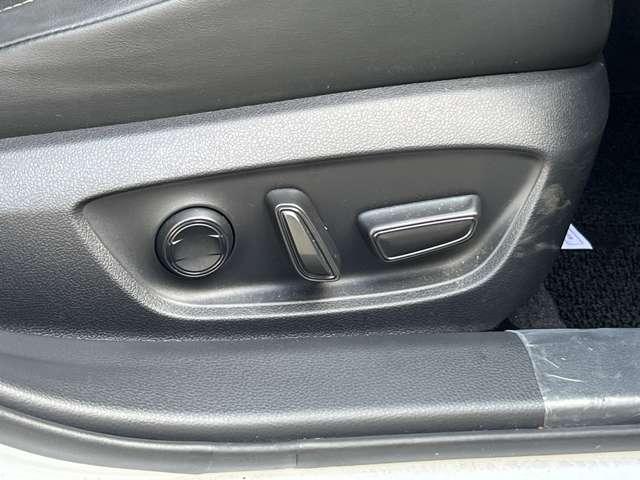 プリウス Ｚ　１オーナー　禁煙車　モデリスタエアロ　黒革シート　ＲＡＹＳ２０ＡＷ　デジタルインナーミラー　全方位カメラ　４ＷＤ　ＴＶ　ドライブレコーダー　シートヒーター／シートクーラー　ブラインドスポットモニター（51枚目）