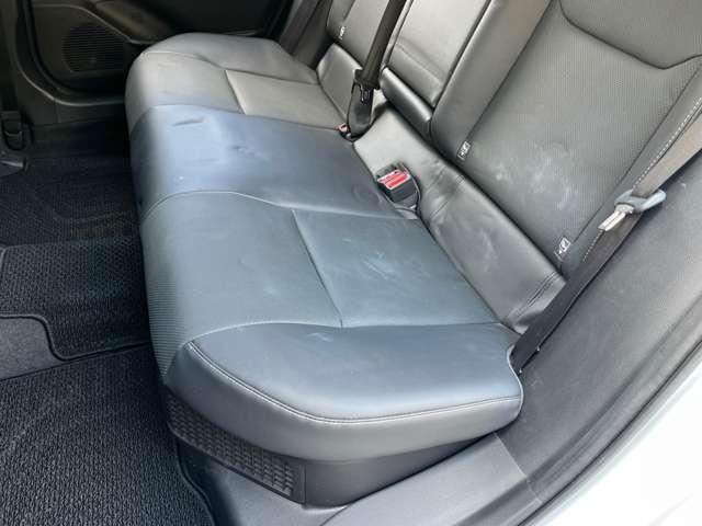 プリウス Ｚ　１オーナー　禁煙車　モデリスタエアロ　黒革シート　ＲＡＹＳ２０ＡＷ　デジタルインナーミラー　全方位カメラ　４ＷＤ　ＴＶ　ドライブレコーダー　シートヒーター／シートクーラー　ブラインドスポットモニター（57枚目）