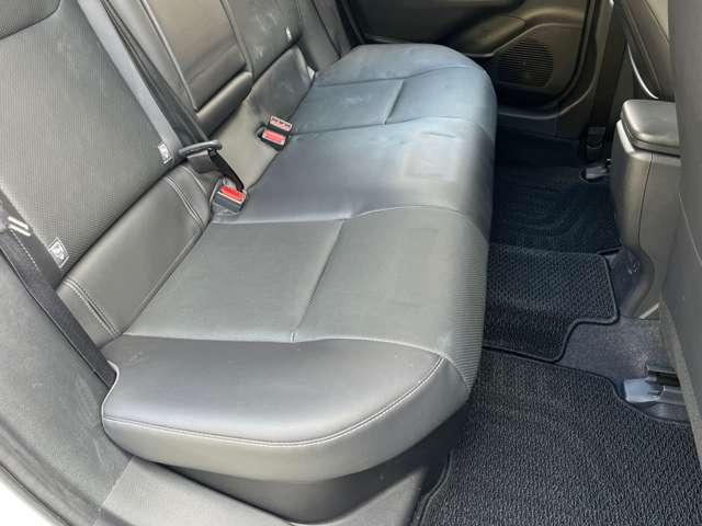 プリウス Ｚ　１オーナー　禁煙車　モデリスタエアロ　黒革シート　ＲＡＹＳ２０ＡＷ　デジタルインナーミラー　全方位カメラ　４ＷＤ　ＴＶ　ドライブレコーダー　シートヒーター／シートクーラー　ブラインドスポットモニター（60枚目）