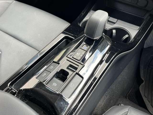 プリウス Ｚ　１オーナー　禁煙車　モデリスタエアロ　黒革シート　ＲＡＹＳ２０ＡＷ　デジタルインナーミラー　全方位カメラ　４ＷＤ　ＴＶ　ドライブレコーダー　シートヒーター／シートクーラー　ブラインドスポットモニター（77枚目）