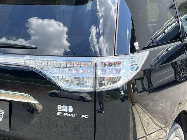 エスティマハイブリッド Ｘ　ＨＶバッテリ－１年保証　　モデリスタエアロ　フルセグＴＶ　ナビ　ＨＩＤ　　Ｂｌｕｅｔｏｏｔｈ接続　盗難防止装置　スマートキー　電動スライド　純正ＡＷ　アダプティブヘッドライト　フォグライト（29枚目）
