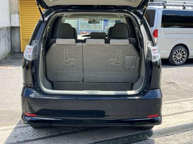 エスティマハイブリッド Ｘ　ＨＶバッテリ－１年保証　　モデリスタエアロ　フルセグＴＶ　ナビ　ＨＩＤ　　Ｂｌｕｅｔｏｏｔｈ接続　盗難防止装置　スマートキー　電動スライド　純正ＡＷ　アダプティブヘッドライト　フォグライト（30枚目）