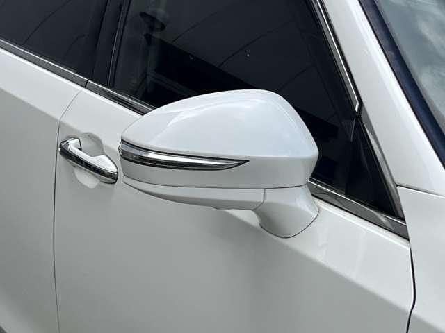 クラウンハイブリッド ロイヤルサルーン　ブラックスタイル　ＨＶバッテリ－１年保証　ＨＤＤナビ　ＴＶ　バックカメラ　Ｂｌｕｅｔｏｏｔｈ接続　ＥＴＣ　純正ＡＷ　スマートキー　電動シート　盗難防止装置　クルコン（23枚目）