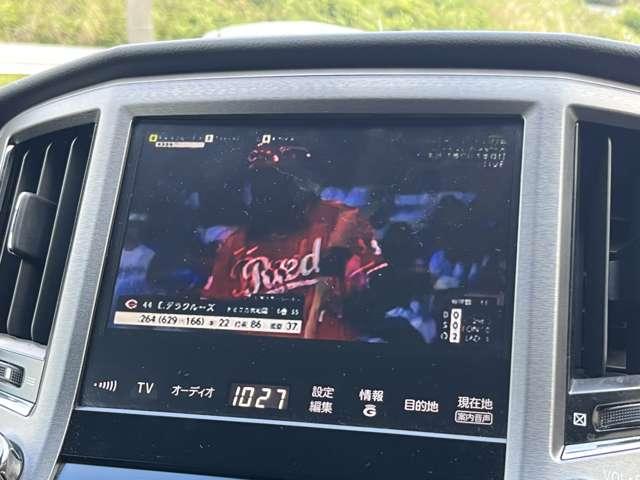 クラウンハイブリッド ロイヤルサルーン　ブラックスタイル　ＨＶバッテリ－１年保証　ＨＤＤナビ　ＴＶ　バックカメラ　Ｂｌｕｅｔｏｏｔｈ接続　ＥＴＣ　純正ＡＷ　スマートキー　電動シート　盗難防止装置　クルコン（69枚目）