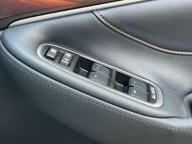 クラウンハイブリッド ロイヤルサルーン　ブラックスタイル　ＨＶバッテリ－１年保証　ＨＤＤナビ　ＴＶ　バックカメラ　Ｂｌｕｅｔｏｏｔｈ接続　ＥＴＣ　純正ＡＷ　スマートキー　電動シート　盗難防止装置　クルコン（71枚目）