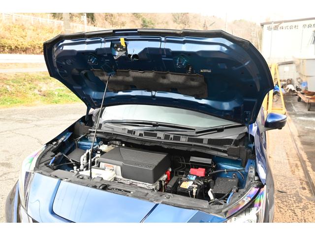 リーフ ｅ＋　Ｘ　【ＥＶバッテリー１年保証】　１２セグ　ｅ＋　後期　プロパイロット　全方位カメラ　デジタルインナーミラー　ナビ　フルセグＴＶ　Ｂｌｕｅｔｏｏｔｈ　ハンドル／シートヒーター　禁煙車　ＥＴＣ　ＬＥＤヘッド（11枚目）