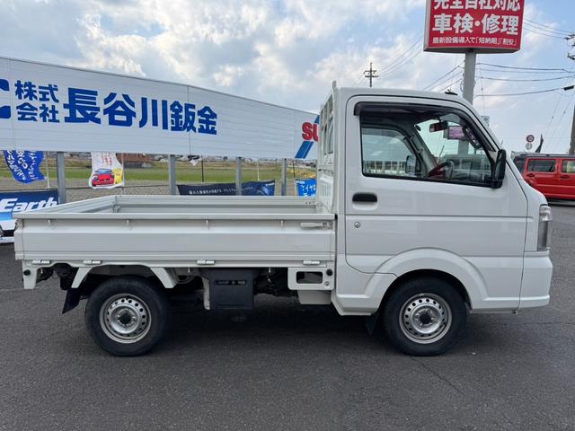 キャリイトラック KCエアコン・パワステ 5速マニュアル AM・FMラジオ(9枚目)