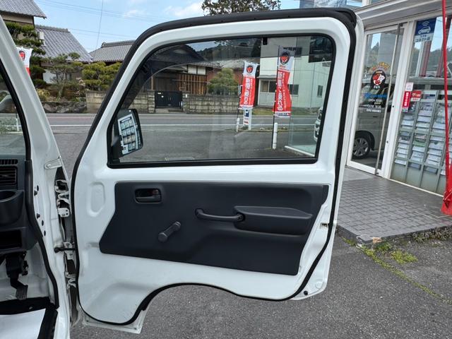キャリイトラック KCエアコン・パワステ 5速マニュアル AM・FMラジオ(23枚目)