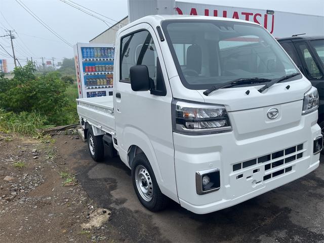 ハイゼットトラック スタンダード　４ＷＤ　届け出済み未使用車　　ＡＴ　衝突被害軽減システム　クリアランスソナー　アイドリングストップ　ＡＢＳ　ＥＳＣ　エアコン（8枚目）