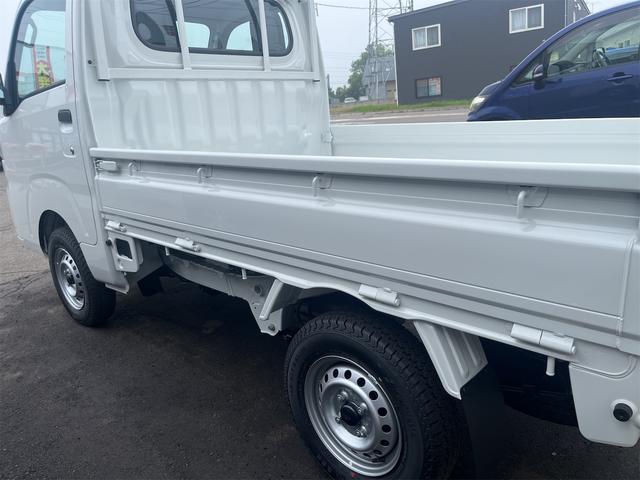 ハイゼットトラック スタンダード　４ＷＤ　届け出済み未使用車　　ＡＴ　衝突被害軽減システム　クリアランスソナー　アイドリングストップ　ＡＢＳ　ＥＳＣ　エアコン（11枚目）