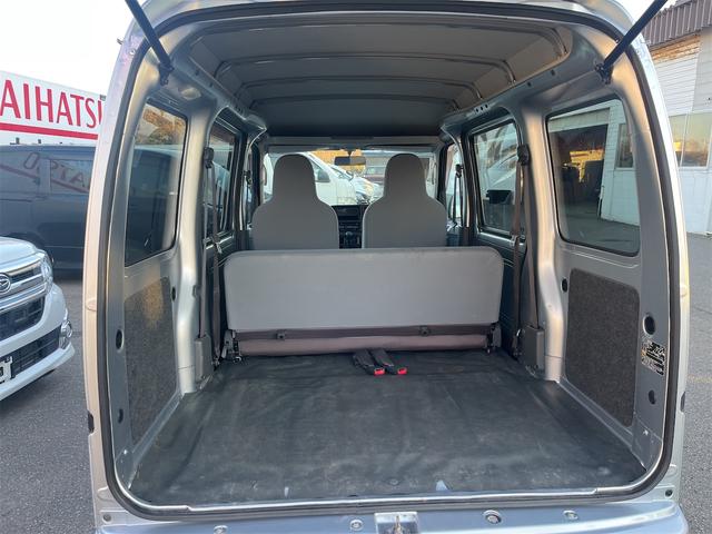 ハイゼットカーゴ 　４ＷＤ　ＭＴ　両側スライドドア　キーレスエントリー　エアコン　パワーステアリング　パワーウィンドウ　運転席エアバッグ　助手席エアバッグ（5枚目）