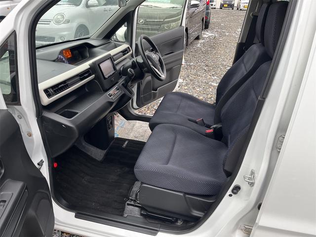 フレア ハイブリッドＸＧ　４ＷＤ　ナビ　キーレスエントリー　アイドリングストップ　電動格納ミラー　シートヒーター　ベンチシート　ＣＶＴ　盗難防止システム　ＡＢＳ　ＥＳＣ　衝突安全ボディ　エアコン　パワーステアリング（7枚目）