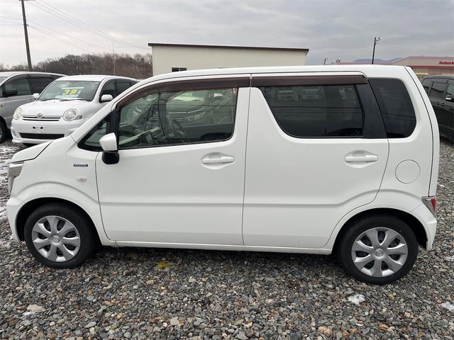 フレア ハイブリッドＸＧ　４ＷＤ　ナビ　キーレスエントリー　アイドリングストップ　電動格納ミラー　シートヒーター　ベンチシート　ＣＶＴ　盗難防止システム　ＡＢＳ　ＥＳＣ　衝突安全ボディ　エアコン　パワーステアリング（9枚目）