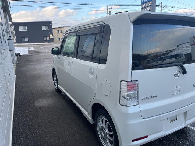 ムーヴコンテ カスタム　Ｇ　４ＷＤ　ナビ　ＨＩＤ　スマートキー　アイドリングストップ　電動格納ミラー　ベンチシート　ＣＶＴ　盗難防止システム　ＡＢＳ　アルミホイール　衝突安全ボディ　エアコン　パワーステアリング　パワーウィンドウ（7枚目）