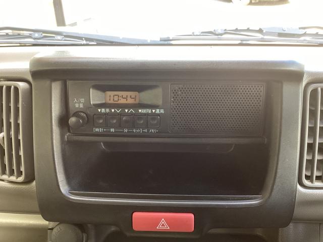 エブリイ ＰＣ　ハイルーフ　パートタイム４ＷＤ　スペリアホワイト　レーダーブレーキサポート装着車　純正オーディオ　ＥＴＣ　両側スライドドア　ライトレベライザー　キーレスエントリー　社外アルミホイール　ＬＥＤヘッドライト　横滑り防止装置（15枚目）