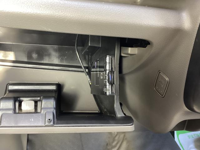 エブリイ ＰＣ　ハイルーフ　パートタイム４ＷＤ　スペリアホワイト　レーダーブレーキサポート装着車　純正オーディオ　ＥＴＣ　両側スライドドア　ライトレベライザー　キーレスエントリー　社外アルミホイール　ＬＥＤヘッドライト　横滑り防止装置（22枚目）