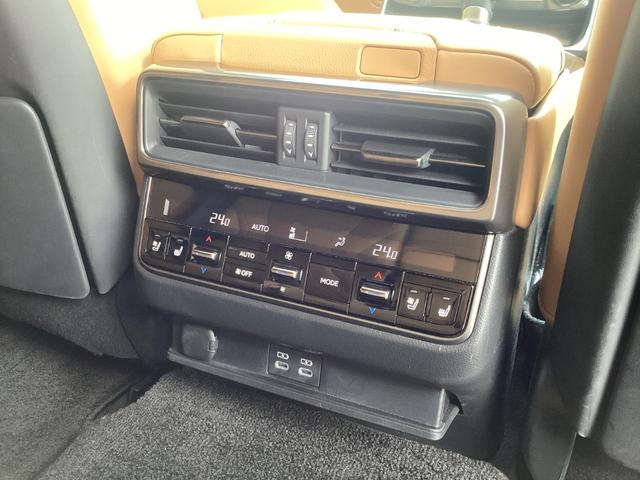 ＬＸ ＬＸ６００　モデリスタフルエアロ　オフロード用フロントグリル　ワンオーナー　純正コネクティッドナビ　フルセグ　ＴＶキット　ミラキャスト　全方位カメラ　茶革電動メモリーシート　サンルーフ　全方位ドラレコ　ＥＴＣ　クールＢＯＸ　ステアリングヒーター　２２インチＡＷ（49枚目）