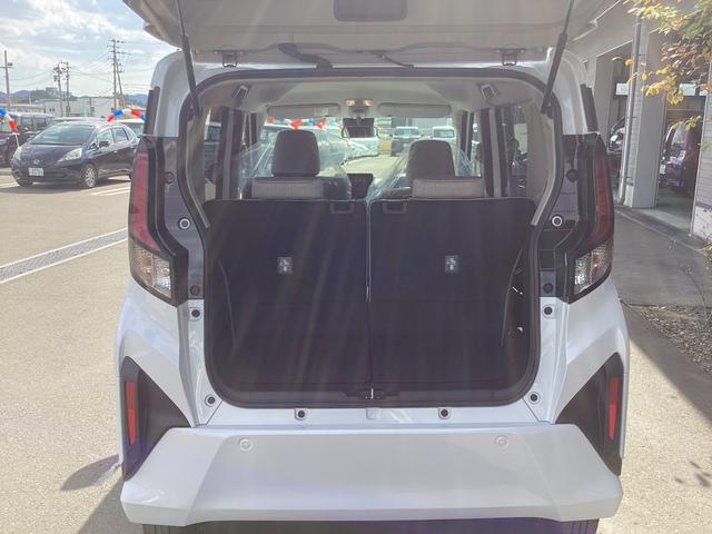 ムーヴ Ｘ　４ＷＤ　届出済未使用車　シャイニングホワイトパール　メーカーオプション６．８インチディスプレイオーディオ　ブルートゥース　ＵＳＢ　リアカメラ　パワースライドドア　ヒーテッドドアミラ　リアヒーターダクト　フルＬＥＤヘッドランプ（31枚目）