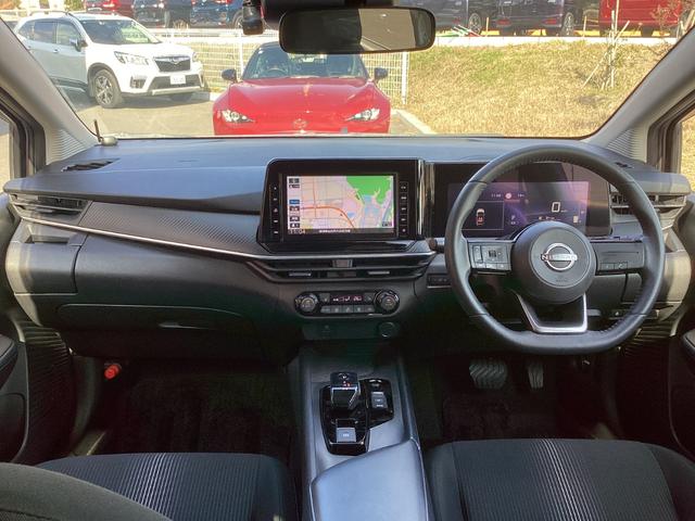 ノート X 純正ナビ フルセグTV ブルートゥース DVD USB バックモニター ETC ドライブレコーダー シートヒーター ステアリングヒーター プッシュスタート スマートキー エンジンスターター 純正アルミ(11枚目)