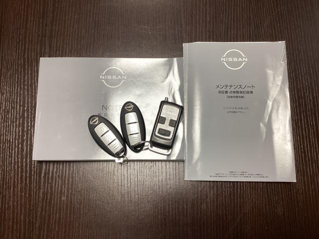 ノート X 純正ナビ フルセグTV ブルートゥース DVD USB バックモニター ETC ドライブレコーダー シートヒーター ステアリングヒーター プッシュスタート スマートキー エンジンスターター 純正アルミ(37枚目)