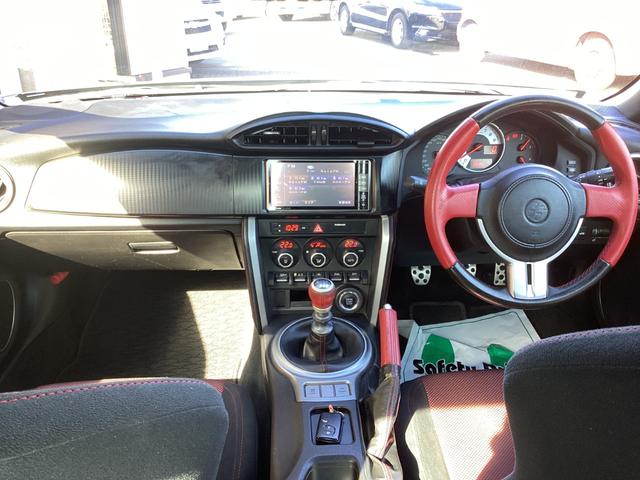 86 GT 6MT 社外ストラーダSDナビ フルセグTV ブルートゥース DVD再生 オートエアコン プッシュスタート スマートキー 純正17インチアルミホイール オートHIDヘッドライト フォグランプ 横滑防止装置(14枚目)