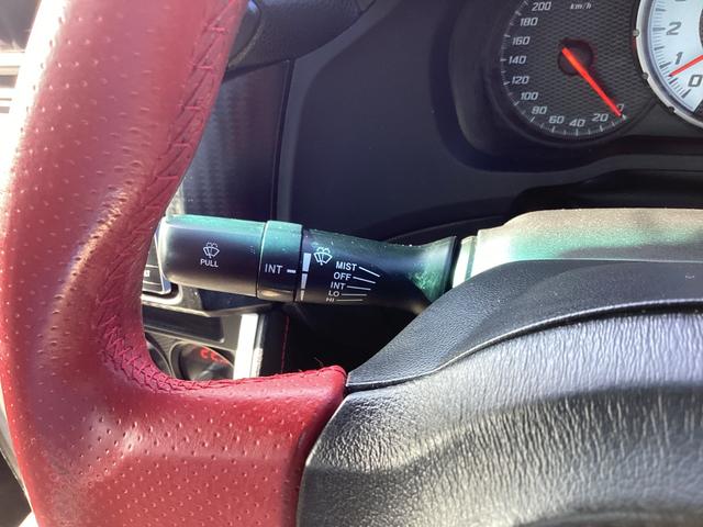 86 GT 6MT 社外ストラーダSDナビ フルセグTV ブルートゥース DVD再生 オートエアコン プッシュスタート スマートキー 純正17インチアルミホイール オートHIDヘッドライト フォグランプ 横滑防止装置(24枚目)