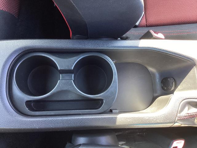 86 GT 6MT 社外ストラーダSDナビ フルセグTV ブルートゥース DVD再生 オートエアコン プッシュスタート スマートキー 純正17インチアルミホイール オートHIDヘッドライト フォグランプ 横滑防止装置(28枚目)