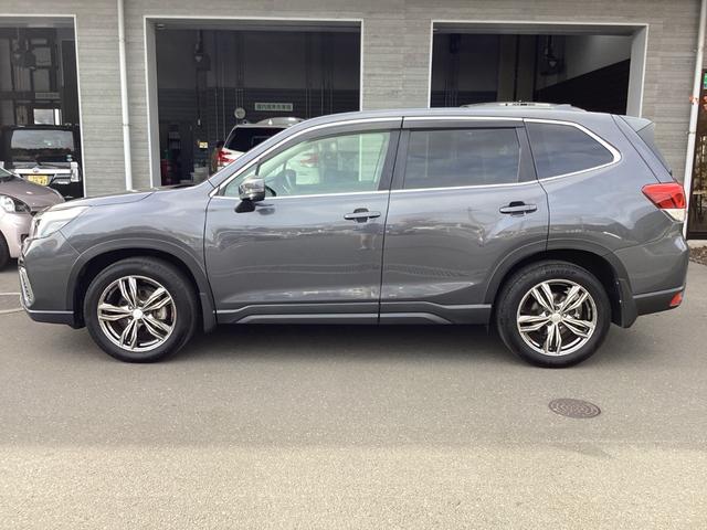 フォレスター プレミアム 4WD 純正8型ナビ フルセグTV ブルートゥース DVD再生 サイド・バックカメラ ETC ドラレコ サンルーフ 黒革電動シート シートヒーター パワーバックドア 柿本マフラー 社外18インチAW LED(8枚目)