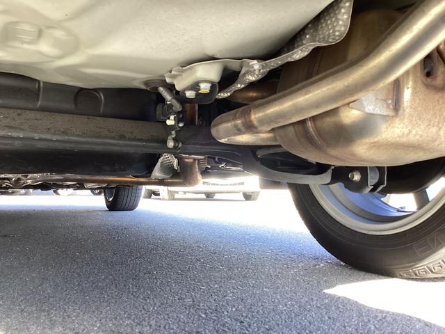 アクア クロスオーバー　トヨタセーフティセンス　ストラーダＳＤナビ　フルセグＴＶ　Ｂｌｕｅｔｏｏｔｈ　ＳＤ録音　ＤＶＤ　Ｂカメラ　ＥＴＣ　ドライブレコーダー　ハーフレザーシート　プッシュスタート　オートＬＥＤライト　純正ＡＷ（36枚目）