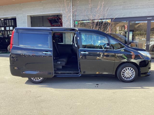 エスクァイア ハイブリッドＸｉ　７人乗り　ストラーダＳＤナビ　フルセグＴＶ　Ｂｌｕｅｔｏｏｔｈ　ＤＶＤ　Ｂカメラ　ＥＴＣ　シートヒーター　左側電動ドア　プッシュスタート　スマートキー　オートＬＥＤライト　ワイパーデアイサー　純正アルミホイール（9枚目）