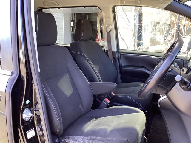 エスクァイア ハイブリッドＸｉ　７人乗り　ストラーダＳＤナビ　フルセグＴＶ　Ｂｌｕｅｔｏｏｔｈ　ＤＶＤ　Ｂカメラ　ＥＴＣ　シートヒーター　左側電動ドア　プッシュスタート　スマートキー　オートＬＥＤライト　ワイパーデアイサー　純正アルミホイール（30枚目）