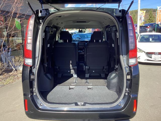 エスクァイア ハイブリッドＸｉ　７人乗り　ストラーダＳＤナビ　フルセグＴＶ　Ｂｌｕｅｔｏｏｔｈ　ＤＶＤ　Ｂカメラ　ＥＴＣ　シートヒーター　左側電動ドア　プッシュスタート　スマートキー　オートＬＥＤライト　ワイパーデアイサー　純正アルミホイール（37枚目）