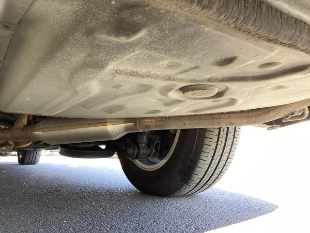 エスクァイア ハイブリッドＸｉ　７人乗り　ストラーダＳＤナビ　フルセグＴＶ　Ｂｌｕｅｔｏｏｔｈ　ＤＶＤ　Ｂカメラ　ＥＴＣ　シートヒーター　左側電動ドア　プッシュスタート　スマートキー　オートＬＥＤライト　ワイパーデアイサー　純正アルミホイール（43枚目）