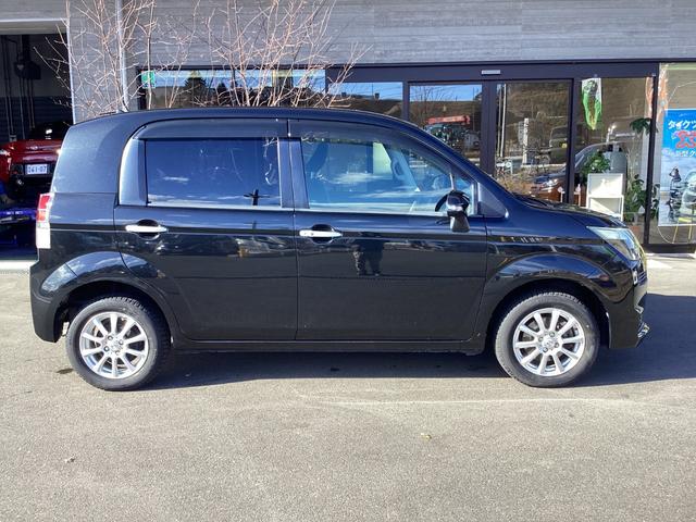 スペイド Ｆ　純正ナビ　フルセグＴＶ　Ｂｌｕｅｔｏｏｔｈ　ＤＶＤ　ＳＤ音楽録音　バックカメラ　ＥＴＣ　左パワースライドドア　プッシュスタート　スマートキー　ヘッドライトレベライザー　横滑防止装置　社外アルミホイール（7枚目）