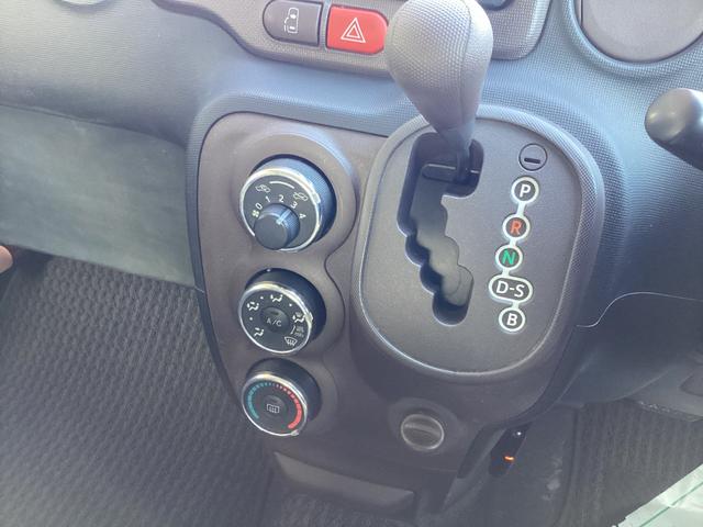 スペイド Ｆ　純正ナビ　フルセグＴＶ　Ｂｌｕｅｔｏｏｔｈ　ＤＶＤ　ＳＤ音楽録音　バックカメラ　ＥＴＣ　左パワースライドドア　プッシュスタート　スマートキー　ヘッドライトレベライザー　横滑防止装置　社外アルミホイール（22枚目）