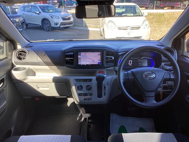 ミライース Ｘ　ＳＡＩＩＩ　スマートアシスト　社外ナビ　フルセグＴＶ　ＤＶＤ　バックモニター　ＥＴＣ　キーレス　レーンキープアシス　アクセル踏み間違い防止装置　横滑り防止装置　クリアランスソナー　ＬＥＤヘッドライト　寒冷地仕様車（12枚目）