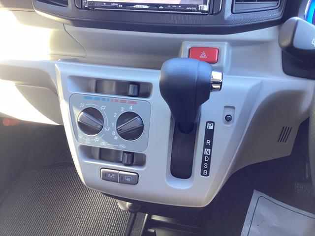 ミライース Ｘ　ＳＡＩＩＩ　スマートアシスト　社外ナビ　フルセグＴＶ　ＤＶＤ　バックモニター　ＥＴＣ　キーレス　レーンキープアシス　アクセル踏み間違い防止装置　横滑り防止装置　クリアランスソナー　ＬＥＤヘッドライト　寒冷地仕様車（18枚目）