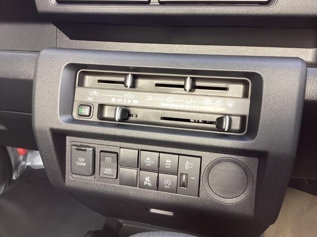 ハイゼットトラック スタンダード　４ＷＤ　届出済未使用車　スマートアシスト　ＡＭＦＭラジオ　電動式パワーステアリング　マニュアルエアコン　プリントレザーシート　リヤコンビネーションランプ　スーパーＵＶカットガラス　クリーンエアフィルター　クリアランスソナー（17枚目）