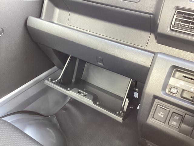 ハイゼットトラック スタンダード　４ＷＤ　届出済未使用車　スマートアシスト　ＡＭＦＭラジオ　電動式パワーステアリング　マニュアルエアコン　プリントレザーシート　リヤコンビネーションランプ　スーパーＵＶカットガラス　クリーンエアフィルター　クリアランスソナー（21枚目）